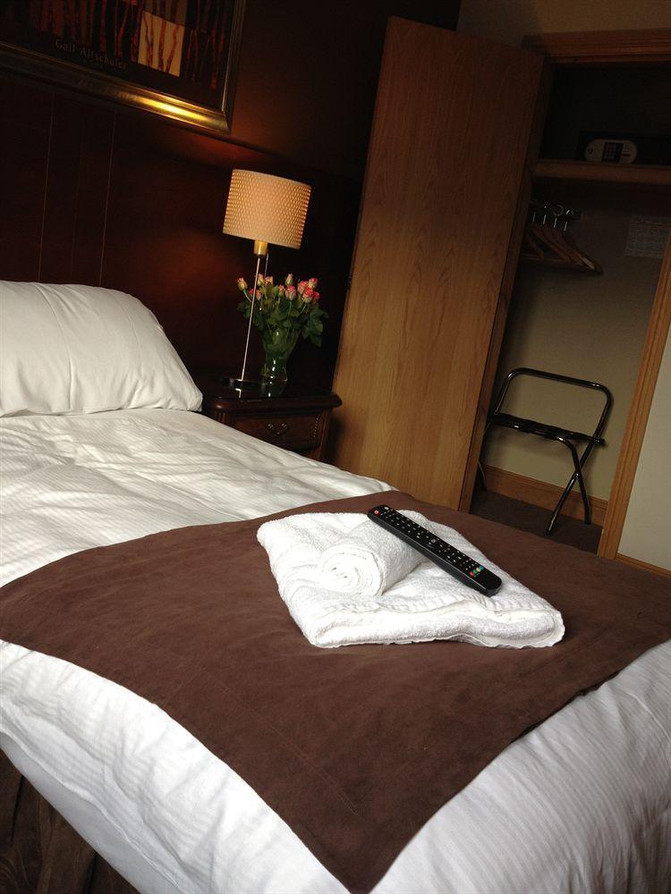 Ashford Court Boutique Hotel Ennis Dış mekan fotoğraf